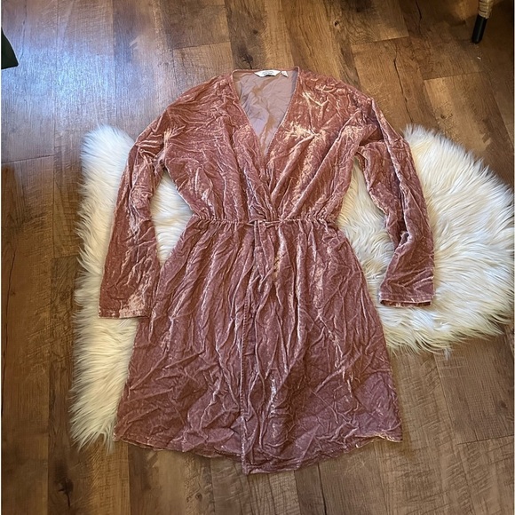 & OTHER STORES Crushed Velvet Mini Dress In Pink - Picture 3 of 5